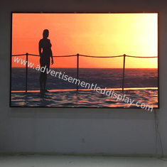 Professionele indoor LED-scherm 1R1G1B met afstandsbediening en -besturing