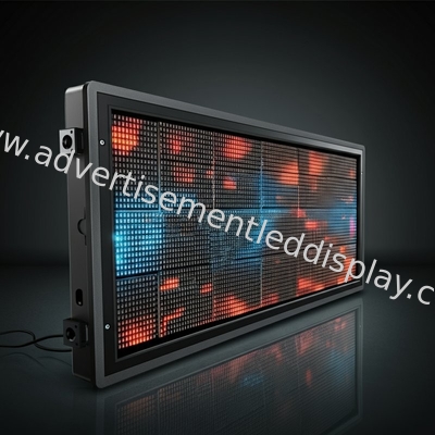 Gepersonaliseerd ontwerp LED-advertentie scherm Duurzaam IP65 ijzer voor effectieve reclame 10000H Levensduur